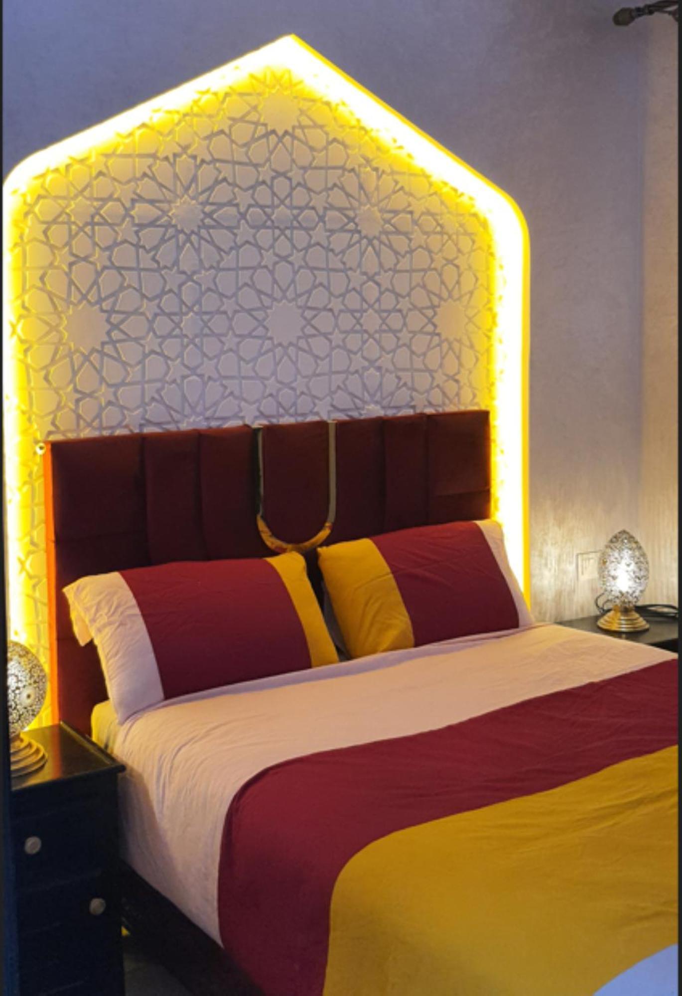 Quarya Assiyahia - Riad Camilia- Maison Entiere Avec Piscine Marrakesch Exterior foto